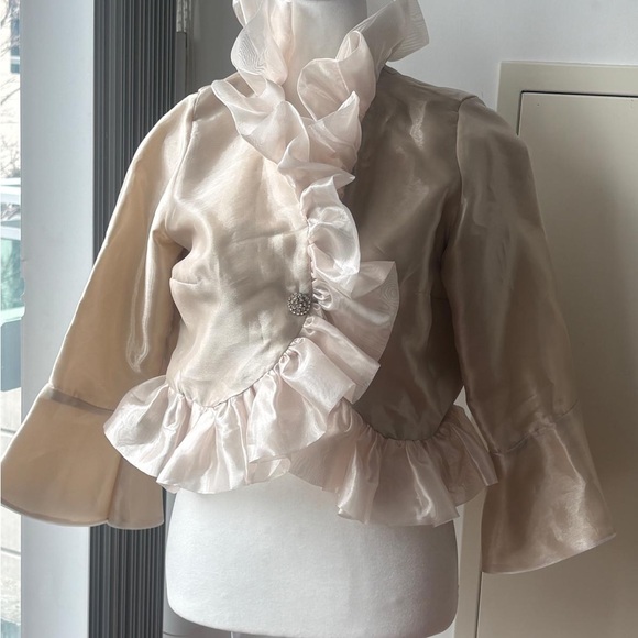 Tops - Elegant Cream Ruffled Blouse